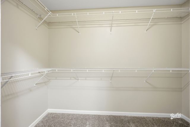 728 Old Checker Road, Buffalo Grove, IL 60089