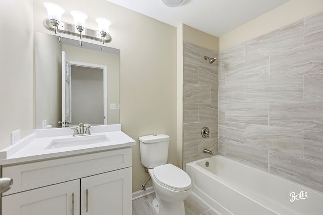 728 Old Checker Road, Buffalo Grove, IL 60089