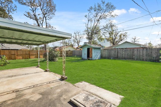 1207 Stonecrest Drive, Houston, TX 77018