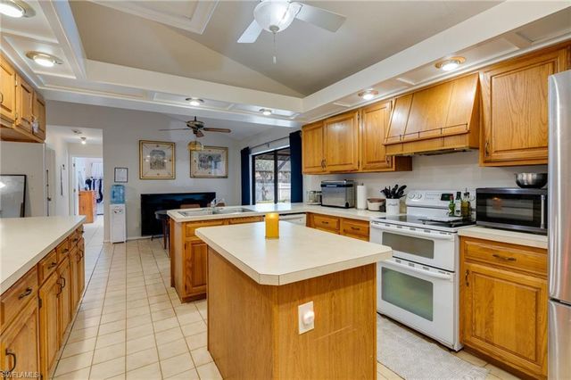 4220 Prestwick CT, North Fort Myers, FL 33903