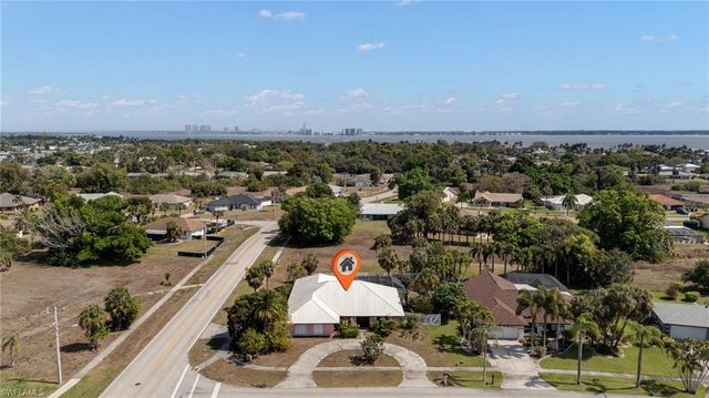 4220 Prestwick CT, North Fort Myers, FL 33903