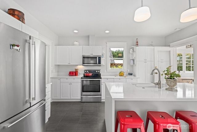 515 30th Avenue S, Seattle, WA 98144