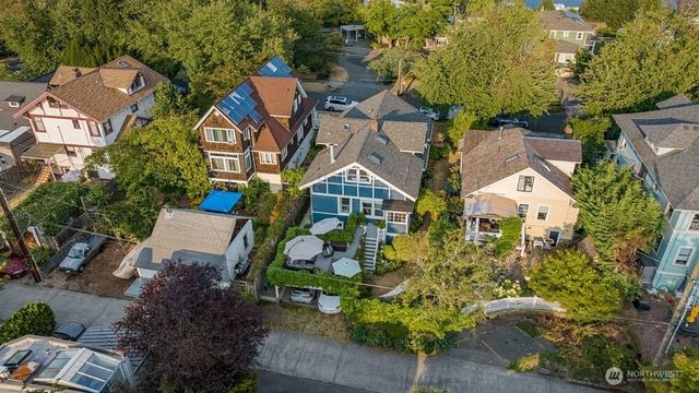 515 30th Avenue S, Seattle, WA 98144
