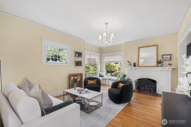 515 30th Avenue S, Seattle, WA 98144