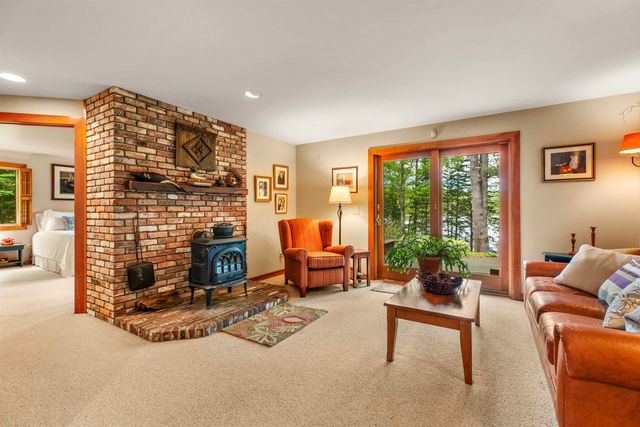 217 Forest Acres Road, New London, NH 03257