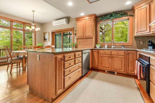 217 Forest Acres Road, New London, NH 03257