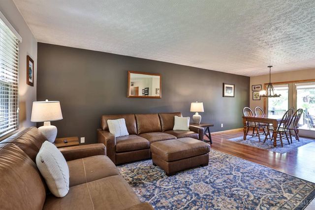 57 Landis Circle, Millville, OH 45013