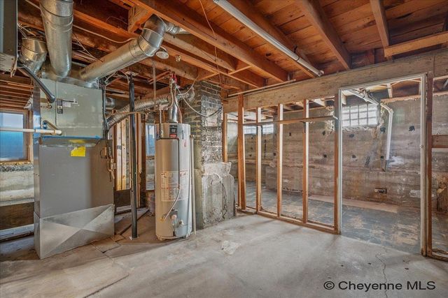 2512 BRADLEY AVE, Cheyenne, WY 82001