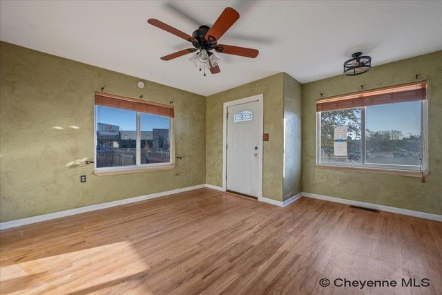 2512 BRADLEY AVE, Cheyenne, WY 82001