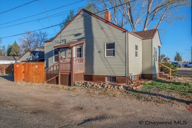 2512 BRADLEY AVE, Cheyenne, WY 82001