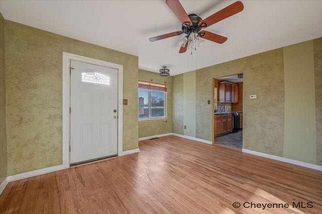 2512 BRADLEY AVE, Cheyenne, WY 82001
