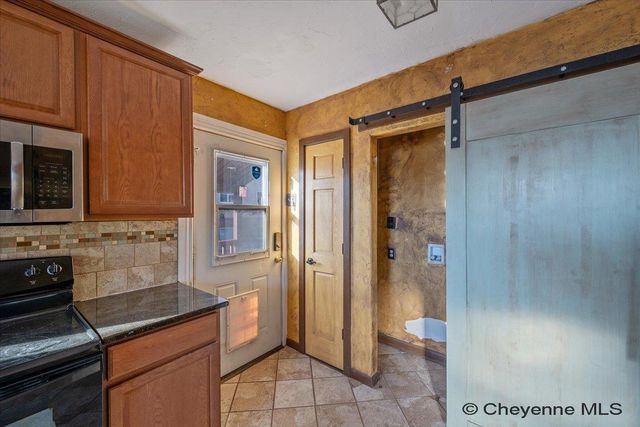 2512 BRADLEY AVE, Cheyenne, WY 82001