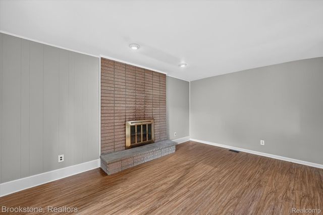 720 Comet Court, Canton Charter Township, MI 48188