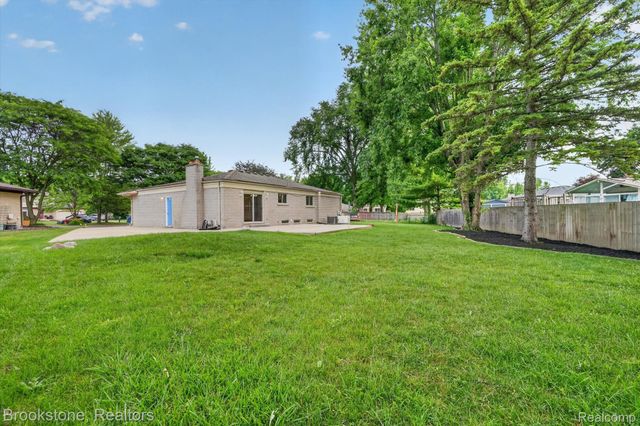 720 Comet Court, Canton Charter Township, MI 48188