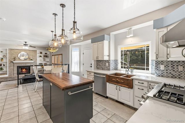 8925 Edgefield Drive, Colorado Springs, CO 80920