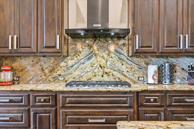 1930 Rothschild, New Braunfels, TX 78132