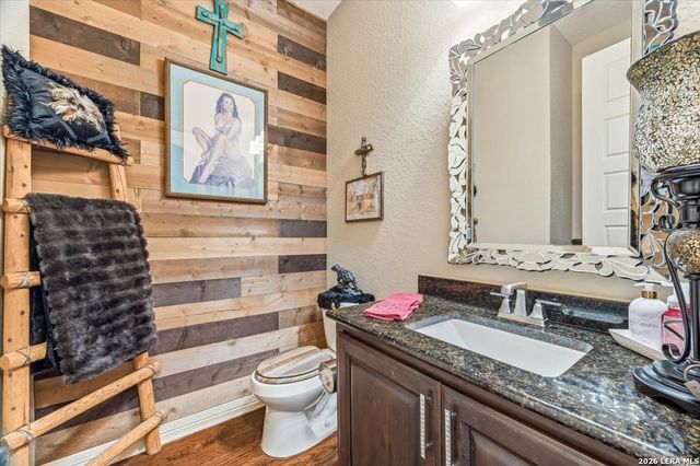 1930 Rothschild, New Braunfels, TX 78132