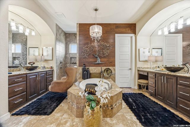 1930 Rothschild, New Braunfels, TX 78132