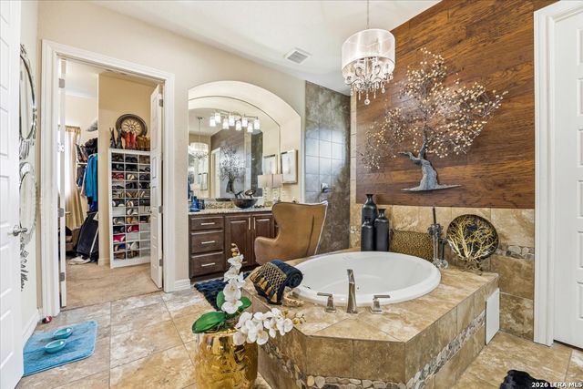 1930 Rothschild, New Braunfels, TX 78132