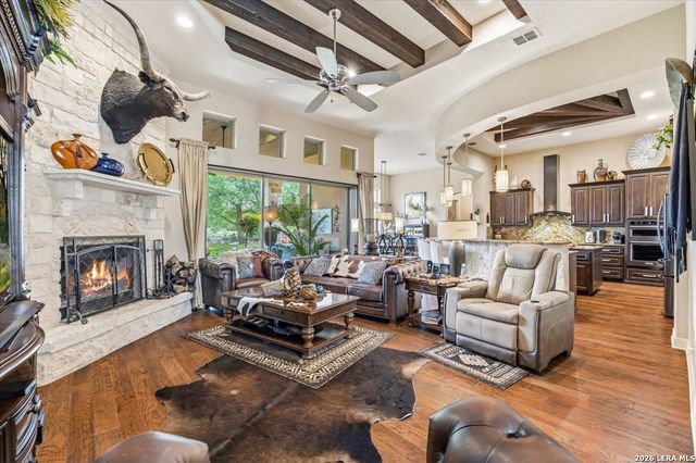 1930 Rothschild, New Braunfels, TX 78132