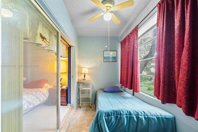 100 Berkley Rd 106, Hollywood, FL 33024