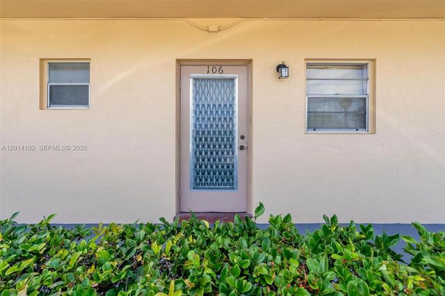 100 Berkley Rd 106, Hollywood, FL 33024