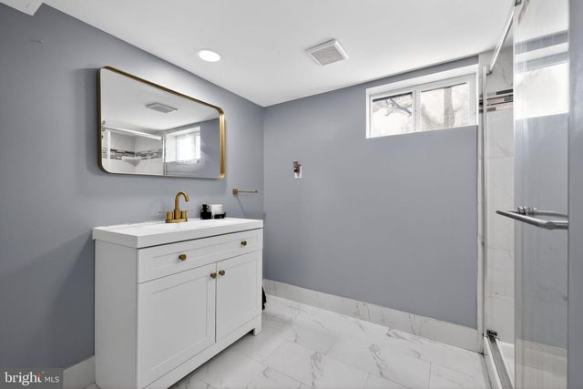 24 ALDEN AVE, Delran, NJ 08075