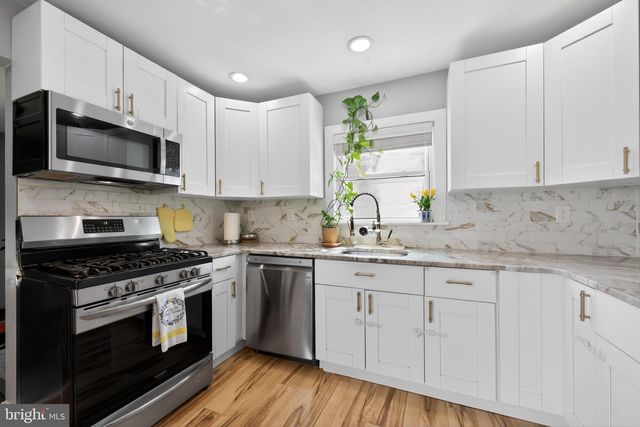 24 ALDEN AVE, Delran, NJ 08075