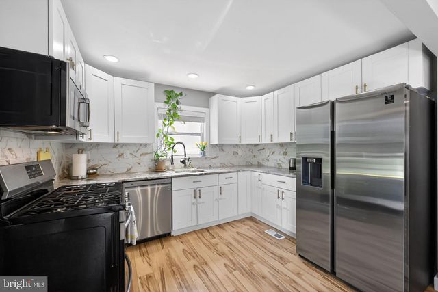 24 ALDEN AVE, Delran, NJ 08075