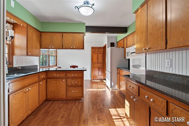 2430 Annchester Drive, Grand Rapids, MI 49506