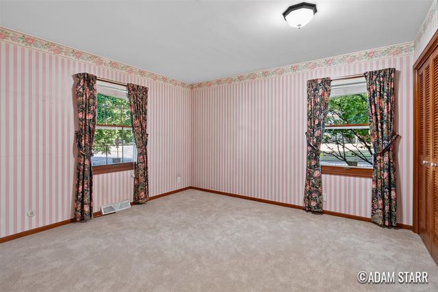 2430 Annchester Drive, Grand Rapids, MI 49506