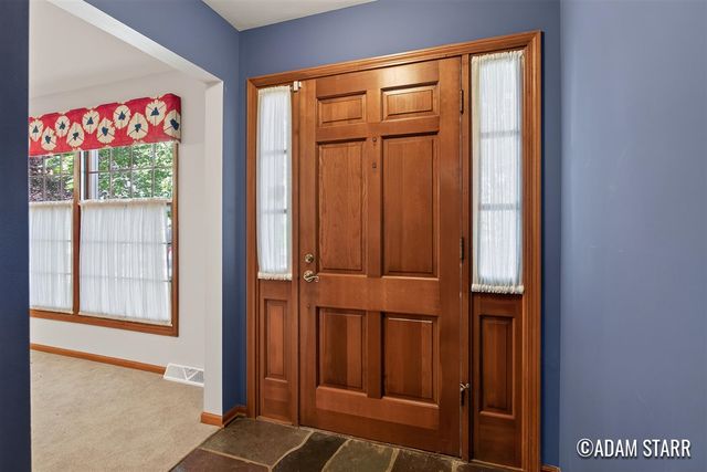 2430 Annchester Drive, Grand Rapids, MI 49506