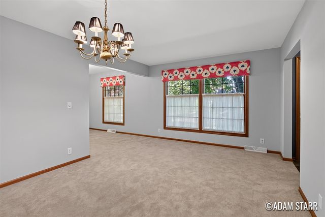 2430 Annchester Drive, Grand Rapids, MI 49506