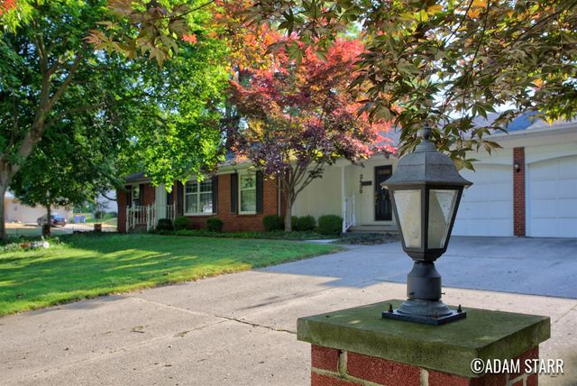 2430 Annchester Drive, Grand Rapids, MI 49506