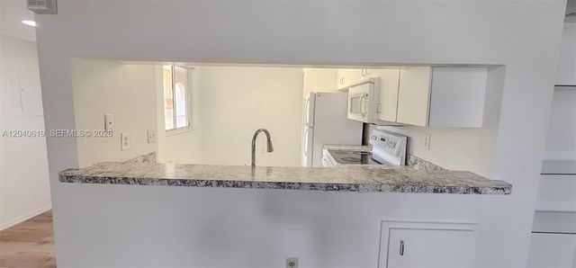 3204 Glenmoor Drive 3204, West Palm Beach, FL 33409