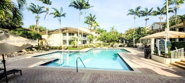 3204 Glenmoor Drive 3204, West Palm Beach, FL 33409