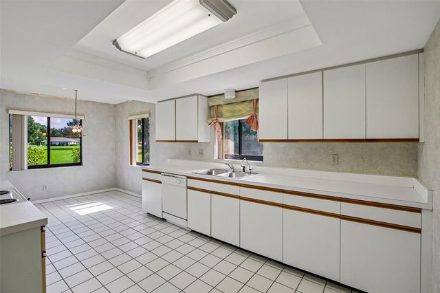 1304 LELAND DRIVE, Sun City Center, FL 33573