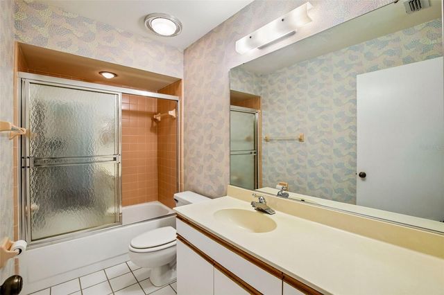1304 LELAND DRIVE, Sun City Center, FL 33573