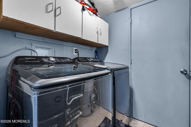 41 Concord Circle, Howell, NJ 07731