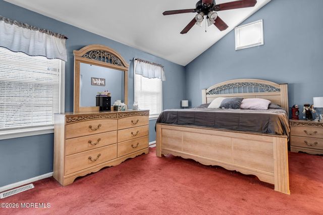 41 Concord Circle, Howell, NJ 07731