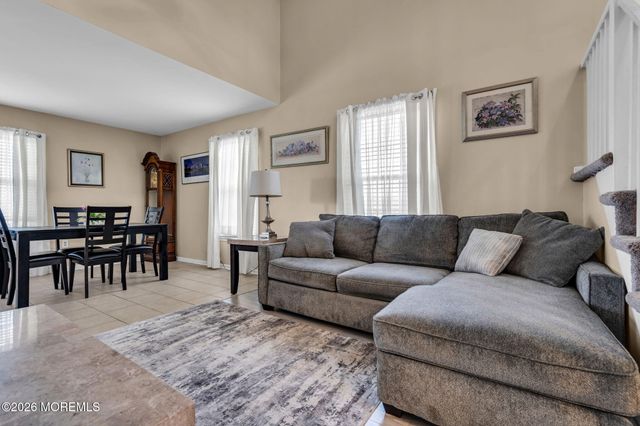 41 Concord Circle, Howell, NJ 07731