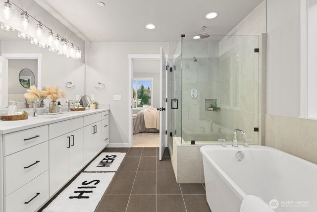 7907 S 132 Street, Seattle, WA 98178