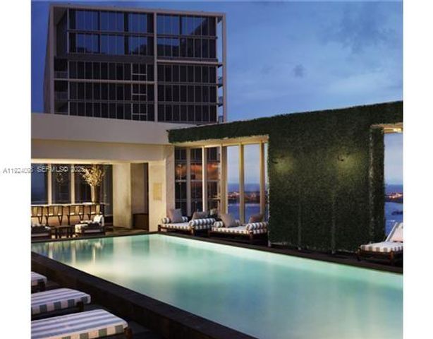 475 Brickell Ave 910, Miami, FL 33131