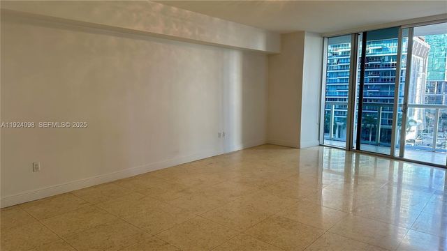 475 Brickell Ave 910, Miami, FL 33131