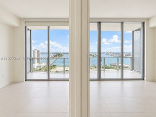 1400 Biscayne Blvd 2504, Miami, FL 33131