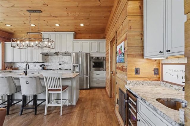 899 RIDGE POINTE Way, Blairsville, GA 30512