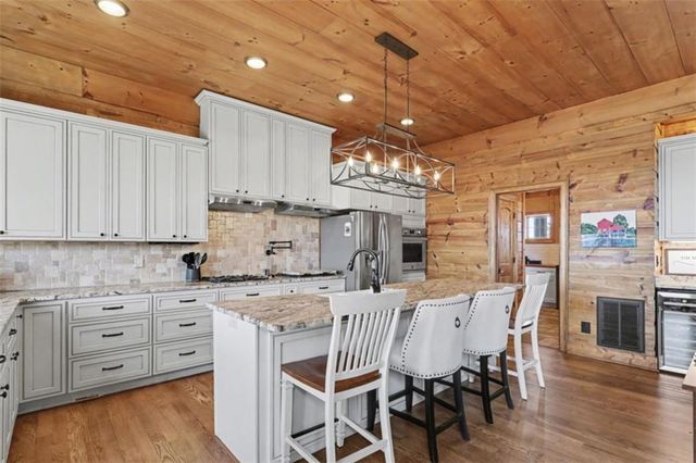 899 RIDGE POINTE Way, Blairsville, GA 30512