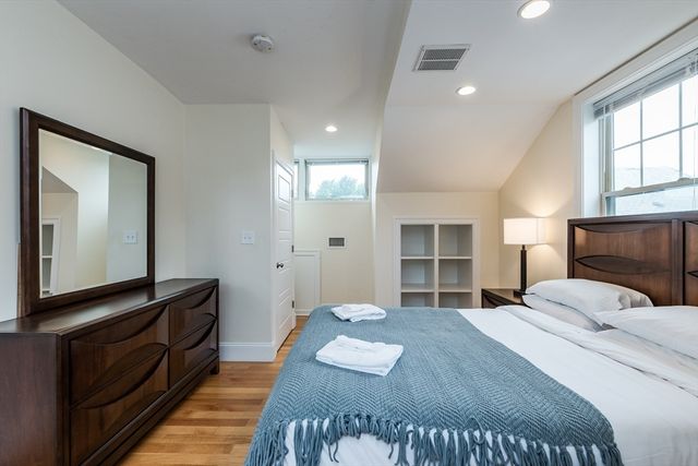 1 Larose Pl. L, Boston, MA 02135