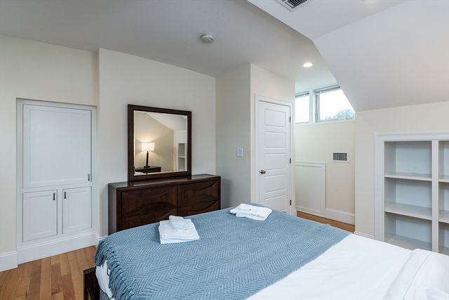 1 Larose Pl. L, Boston, MA 02135