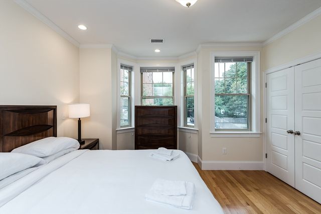 1 Larose Pl. L, Boston, MA 02135